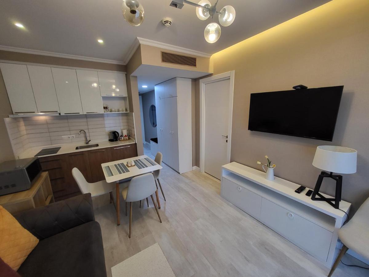 Holiday Apartments Batumi Esterno foto